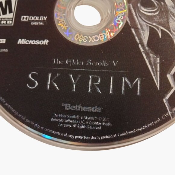 The Elder Scrolls V Skyrim Xbox 360 Game Disc - Picture 2 of 3